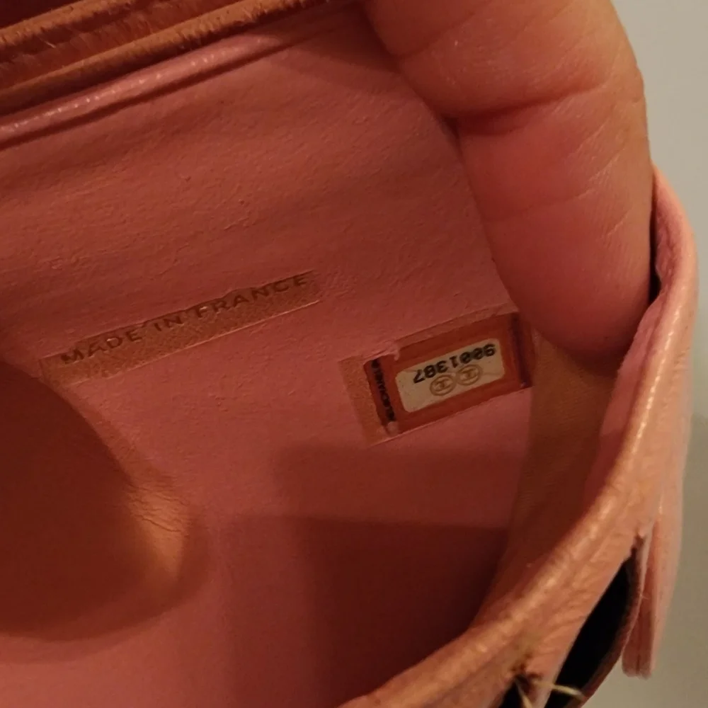 Chanel Caviar Compact Pink Leather Wallet - Picture 3 of 10